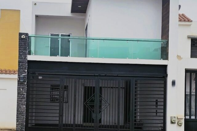 Casa en Jardines de la Riviera